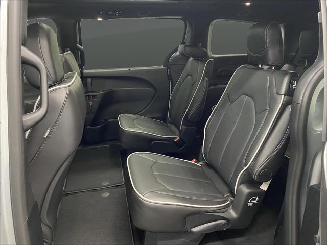 2026 Chrysler Pacifica Limited AWD