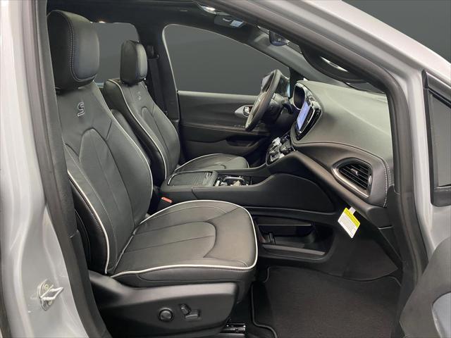 2026 Chrysler Pacifica Limited AWD