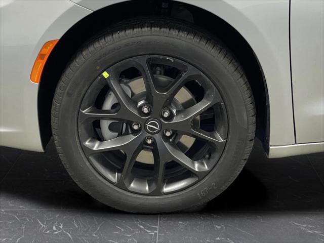 2026 Chrysler Pacifica Limited AWD