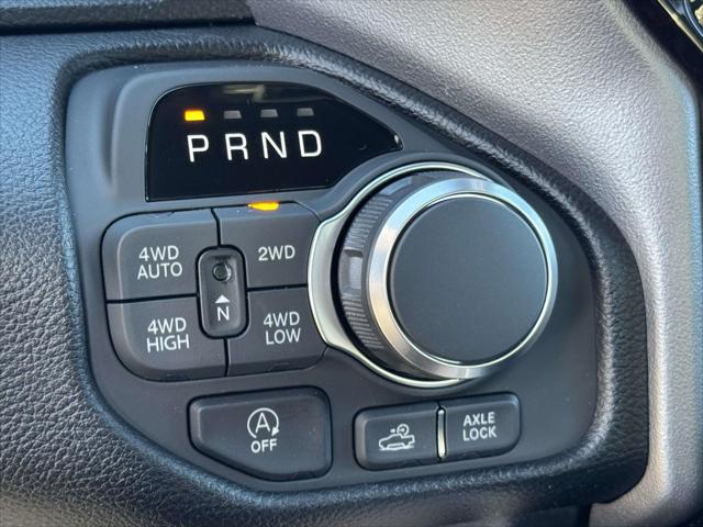 2026 Ram 1500 Big Horn Crew Cab 4x4 57 Box