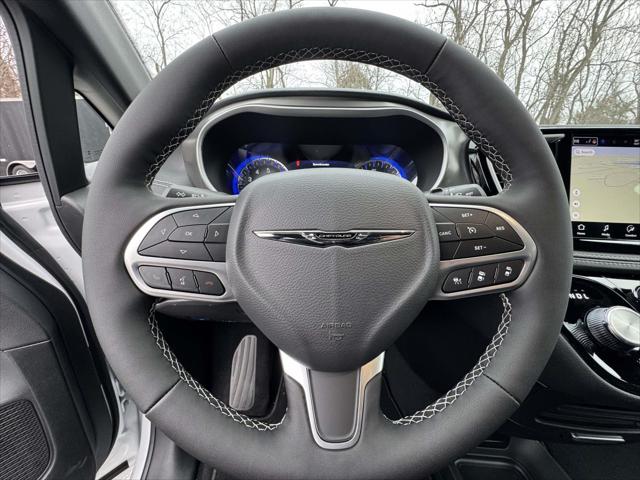 2026 Chrysler Pacifica Select AWD