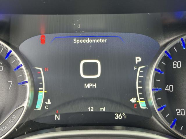 2026 Chrysler Pacifica Select AWD