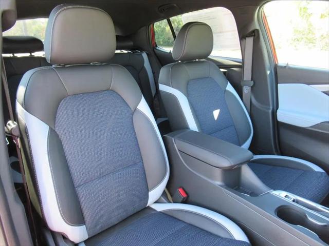 2026 Buick NV Preferred FWD
