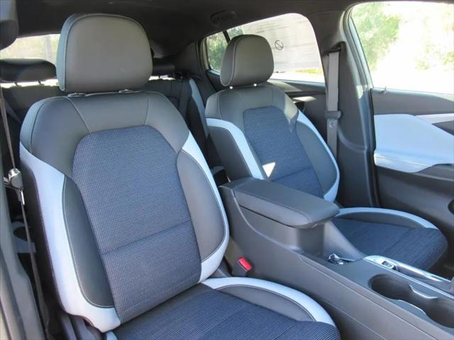 2026 Buick NV Preferred FWD