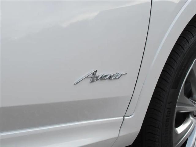 2026 Buick NV Avenir FWD