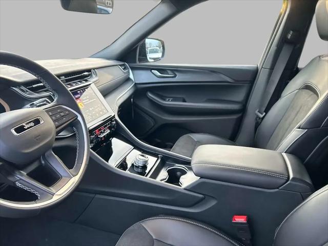 2025 Jeep Grand Cherokee L Altitude X 4x4