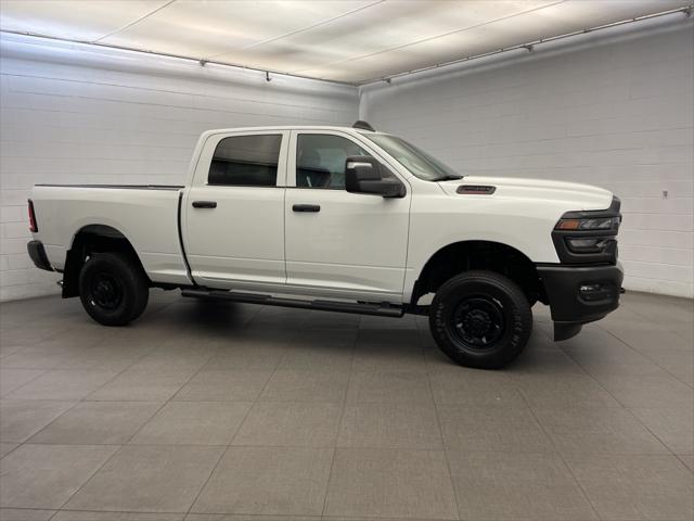 2026 RAM Ram 2500 RAM 2500 TRADESMAN CREW CAB 4X4 64 BOX