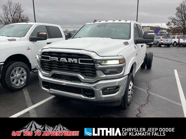 2026 RAM Ram 3500 Chassis Cab RAM 3500 BIG HORN CREW CAB CHASSIS 4X4 60 CA