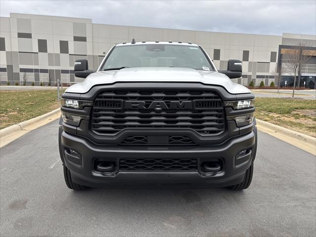 2026 RAM Ram 5500 Chassis Cab RAM 5500 TRADESMAN CHASSIS CREW CAB 4X4 60 CA 2026 RAM Ram 5500 Chassis Cab RAM 5500 TRADESMAN CHASSIS CREW CAB 4X4 60 CA