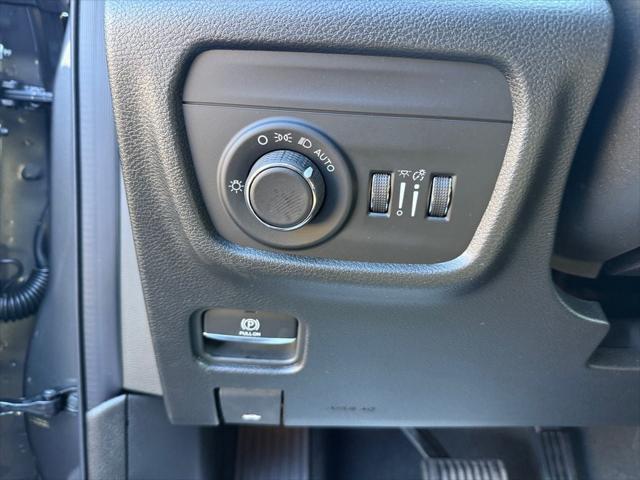 2025 Jeep Grand Cherokee Altitude 4x2