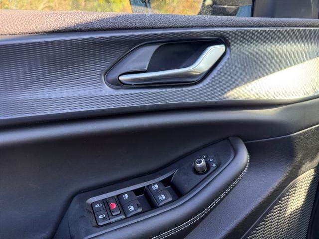 2025 Jeep Grand Cherokee Altitude 4x2