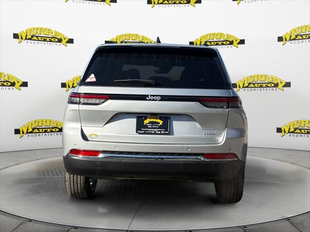 2025 Jeep Grand Cherokee Laredo 4x2