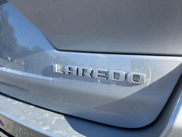 2025 Jeep Grand Cherokee Laredo 4x2
