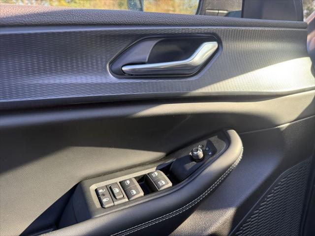 2025 Jeep Grand Cherokee Laredo 4x2