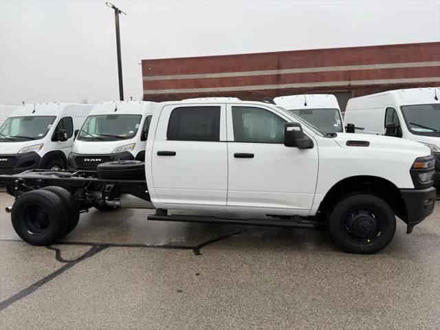 2026 RAM Ram 3500 Chassis Cab RAM 3500 TRADESMAN CREW CAB CHASSIS 4X4 60 CA 2026 RAM Ram 3500 Chassis Cab RAM 3500 TRADESMAN CREW CAB CHASSIS 4X4 60 CA