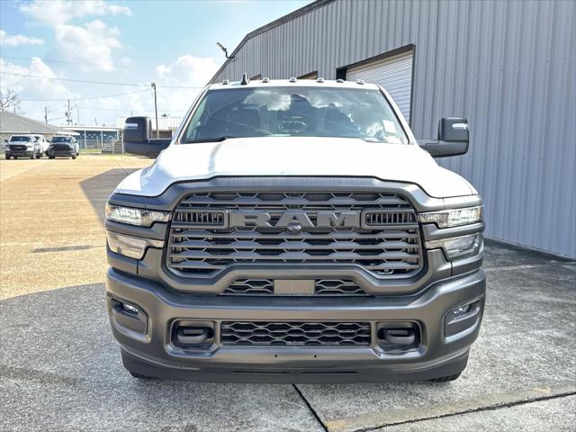 2026 RAM Ram 3500 Chassis Cab RAM 3500 TRADESMAN CREW CAB CHASSIS 4X4 60 CA 2026 RAM Ram 3500 Chassis Cab RAM 3500 TRADESMAN CREW CAB CHASSIS 4X4 60 CA