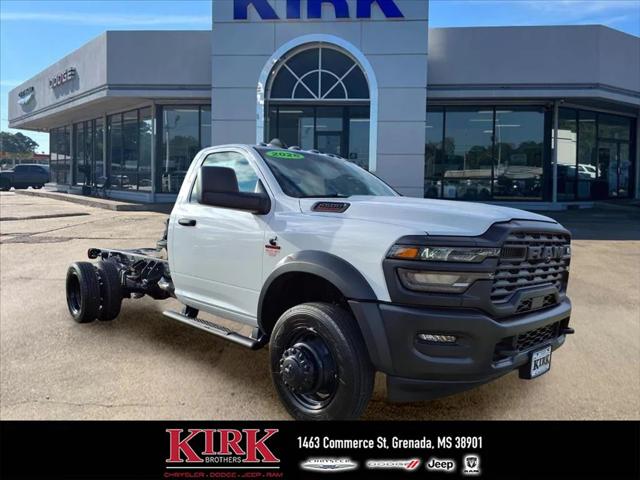 2026 RAM Ram 5500 Chassis Cab RAM 5500 TRADESMAN CHASSIS REGULAR CAB 4X4 84 CA 2026 RAM Ram 5500 Chassis Cab RAM 5500 TRADESMAN CHASSIS REGULAR CAB 4X4 84 CA
