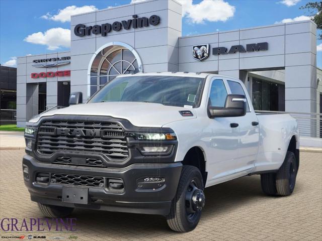 2026 RAM Ram 3500 RAM 3500 TRADESMAN CREW CAB 4X4 8 BOX