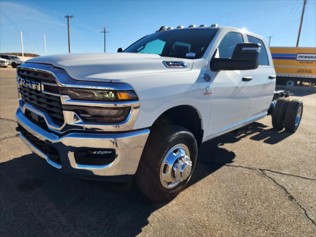 2026 RAM Ram 3500 Chassis Cab RAM 3500 TRADESMAN CREW CAB CHASSIS 4X4 60 CA