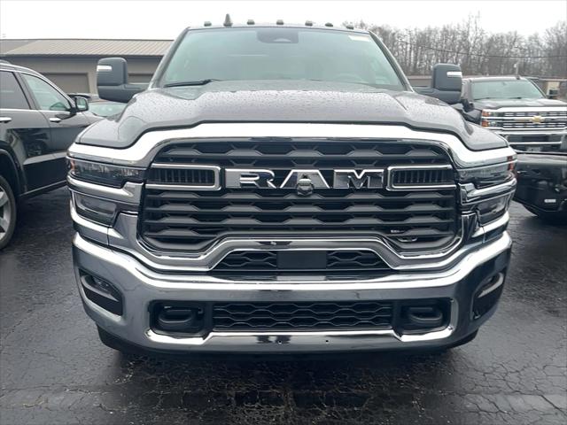 2026 RAM Ram 3500 Chassis Cab RAM 3500 TRADESMAN CREW CAB CHASSIS 4X4 60 CA