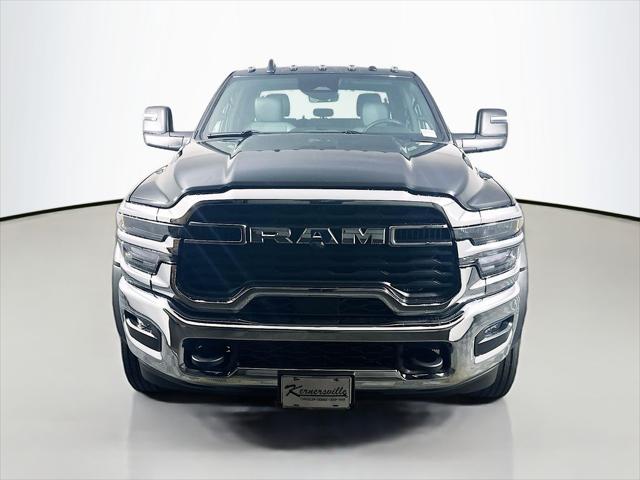 2026 RAM Ram 5500 Chassis Cab RAM 5500 TRADESMAN CHASSIS CREW CAB 4X4 84 CA