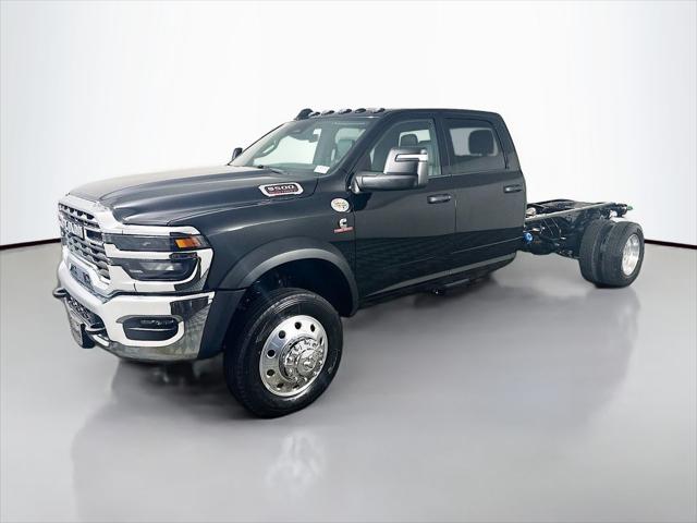 2026 RAM Ram 5500 Chassis Cab RAM 5500 TRADESMAN CHASSIS CREW CAB 4X4 84 CA