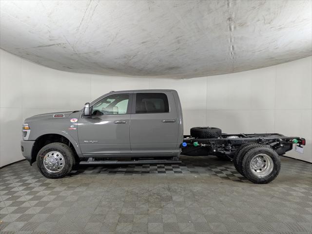 2026 RAM Ram 3500 Chassis Cab RAM 3500 BIG HORN CREW CAB CHASSIS 4X4 60 CA 2026 RAM Ram 3500 Chassis Cab RAM 3500 BIG HORN CREW CAB CHASSIS 4X4 60 CA