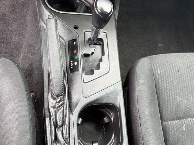 2017 Toyota RAV4 LE - Photo 15