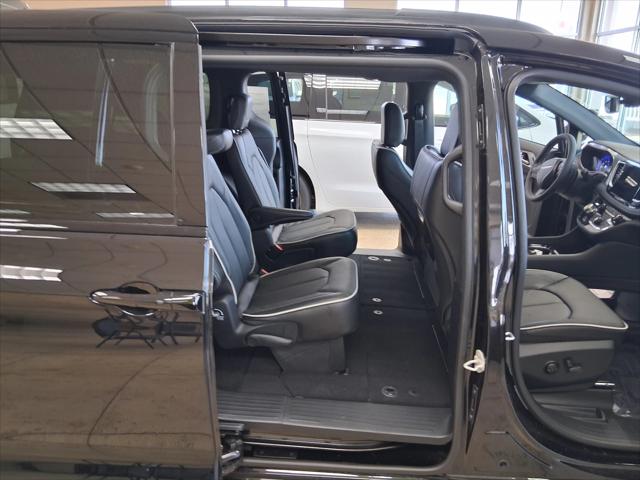 2026 Chrysler Pacifica PACIFICA LIMITED AWD