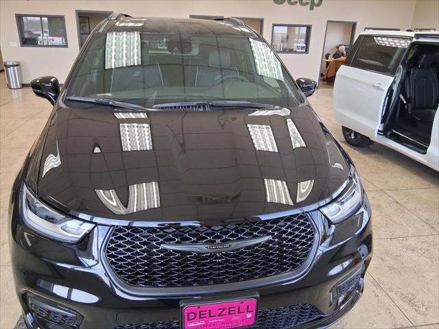 2026 Chrysler Pacifica PACIFICA LIMITED AWD