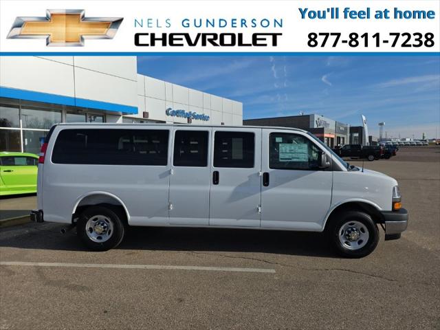 2025 Chevrolet Express Passenger RWD 3500 Extended Wheelbase LT