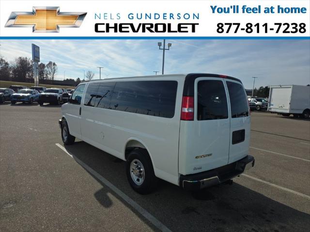 2025 Chevrolet Express Passenger RWD 3500 Extended Wheelbase LT