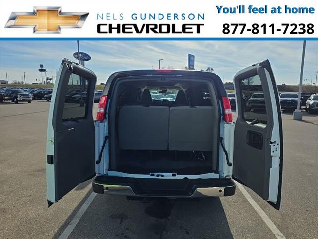 2025 Chevrolet Express Passenger RWD 3500 Extended Wheelbase LT