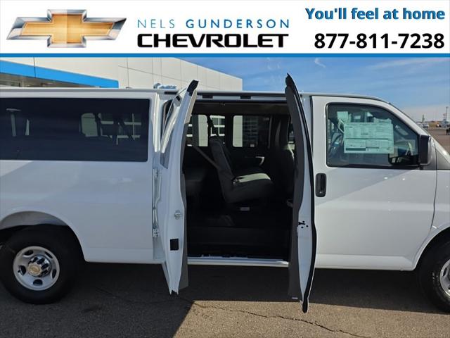 2025 Chevrolet Express Passenger RWD 3500 Extended Wheelbase LT
