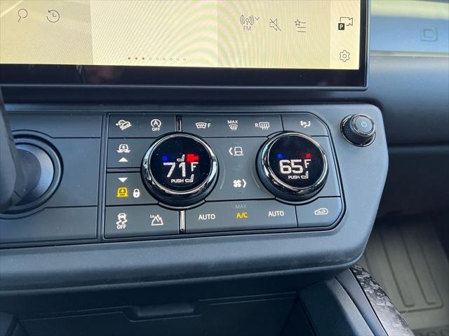 2026 Land Rover Defender OCTA