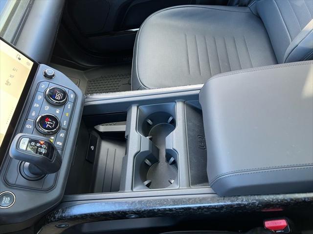 2026 Land Rover Defender OCTA