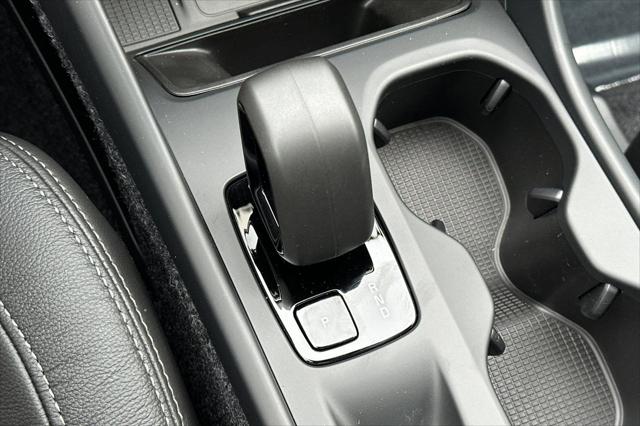 2026 Volvo XC40 Core, B4 FWD Gas (mild hybrid), Dark