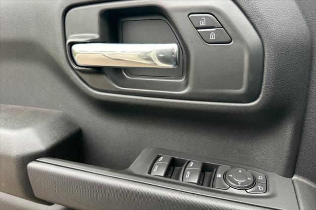 2026 GMC Sierra 1500 Crew Cab, Standard Bed, Pro, 4WD
