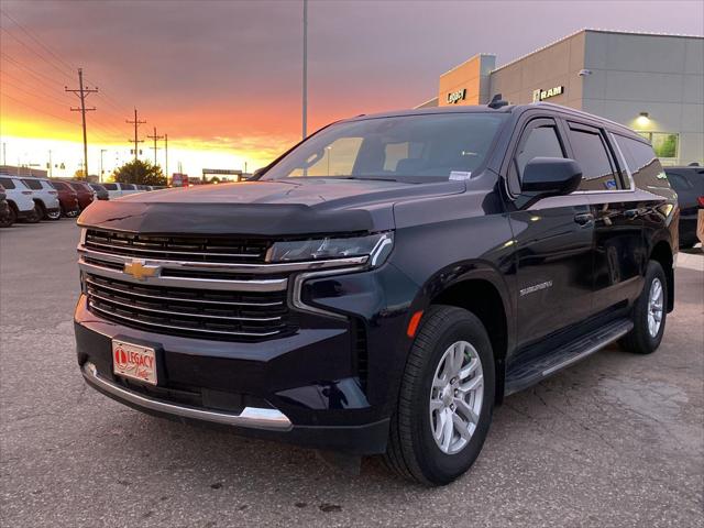 2022 Chevrolet Suburban 4WD LT