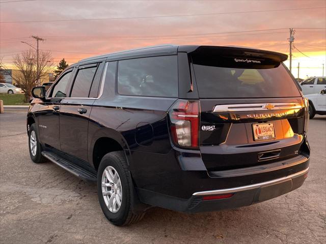 2022 Chevrolet Suburban 4WD LT