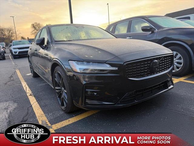 2024 Volvo S60 B5 Plus Black Edition
