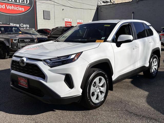 2024 Toyota RAV4 LE [5]