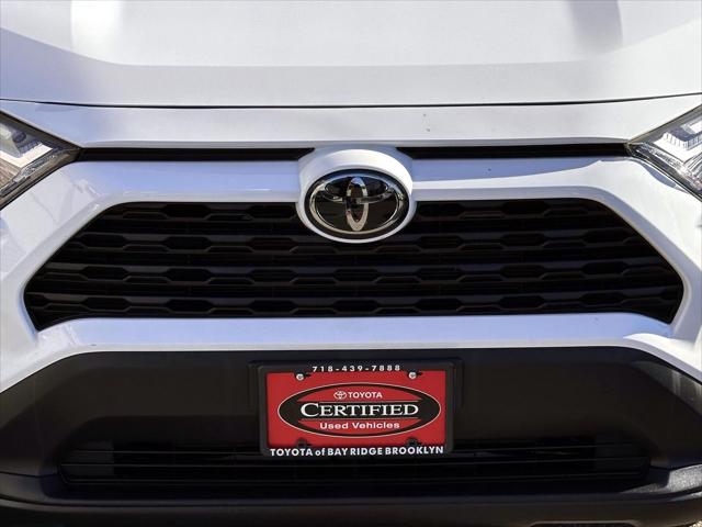 2024 Toyota RAV4 LE [7]