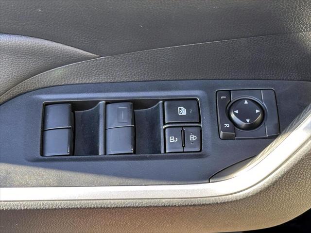 2024 Toyota RAV4 LE [12]