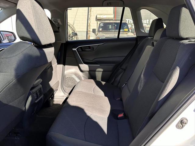 2024 Toyota RAV4 LE [15]