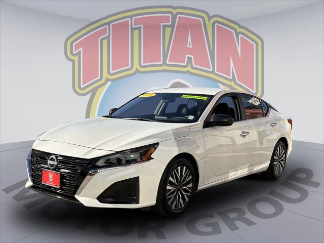 2025 Nissan Altima SV FWD [3]