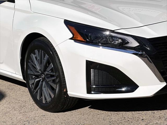 2025 Nissan Altima SV FWD [6]