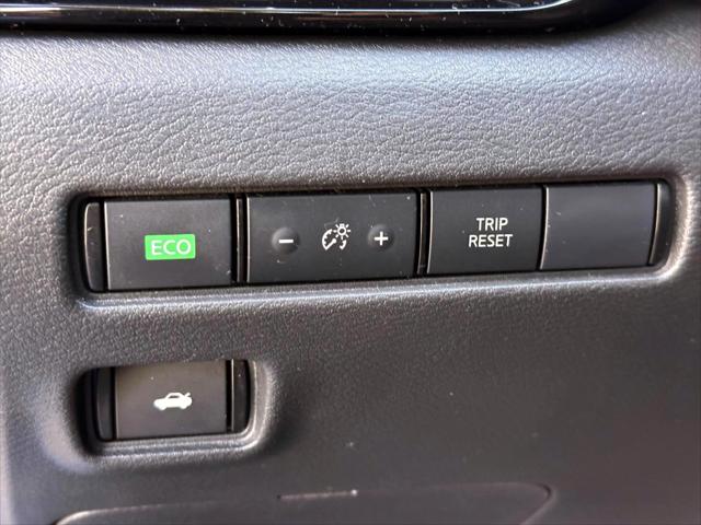 2023 Nissan Sentra SR Xtronic CVT [14]