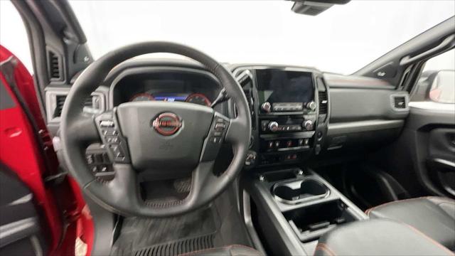 2024 Nissan TITAN Crew Cab PRO-4X 4x4 2024 Nissan TITAN Crew Cab PRO-4X 4x4