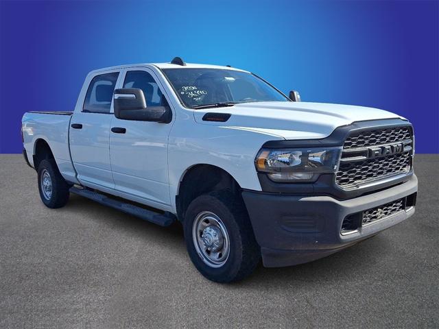 2024 RAM 2500 Tradesman Crew Cab 4x4 64 Box